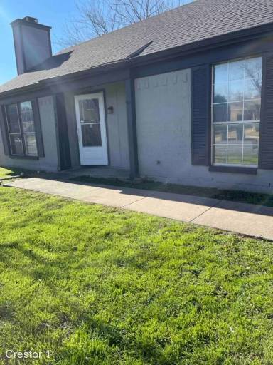 Main picture of 7313 Buttonwood Dr