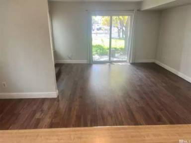 Main picture of 2366 Roundhouse Rd