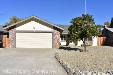 Main picture of 5605 Clark Ave