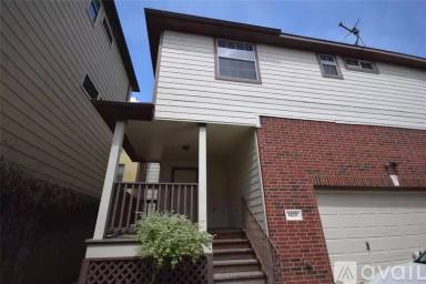 Main picture of 1428 W 24th St