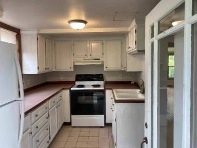 Main picture of 617 N Broadway