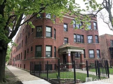 Main picture of 1301 W Columbia Ave