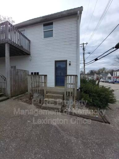 Main picture of 215 Murray St