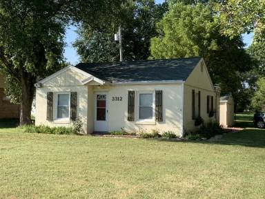 Main picture of 3308 Anderson Ave