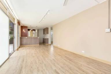 Main picture of 1323 Makiki St