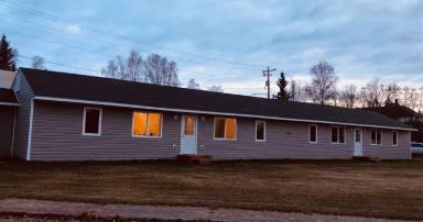 Main picture of 1109 6th Ave