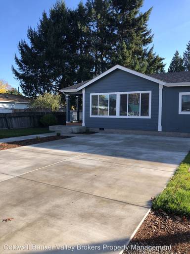 Main picture of 240 SE Craig Ave