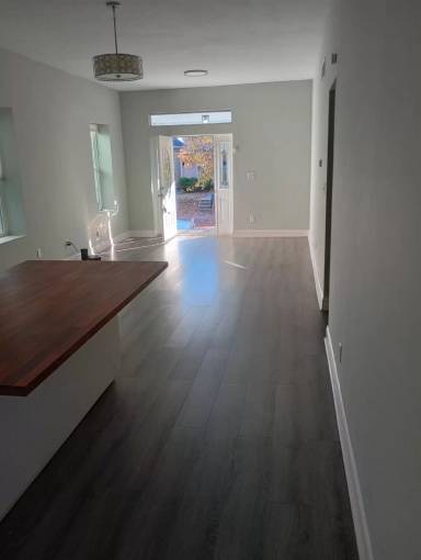 Main picture of 2125 W Kentucky St