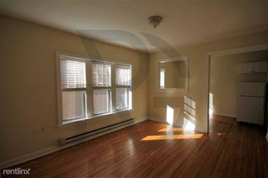 Main picture of 620-28 W Barry Ave