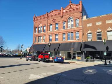 Main picture of 601 1/2 Monroe Ave