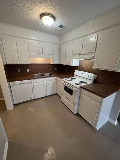 Main picture of 218 Victoria Dr