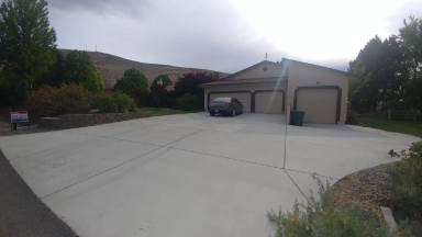 Main picture of 1219 Bridle Dr