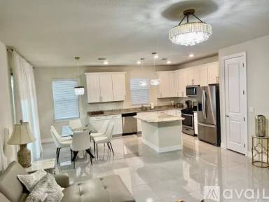Main picture of 2384 Primrose Pl