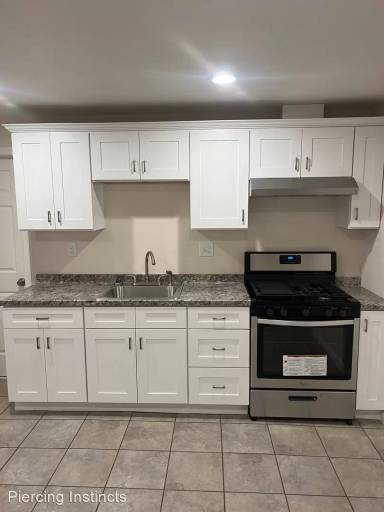Main picture of 1740 Clayton Ave