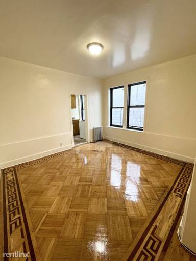 Main picture of 636 E 21st St