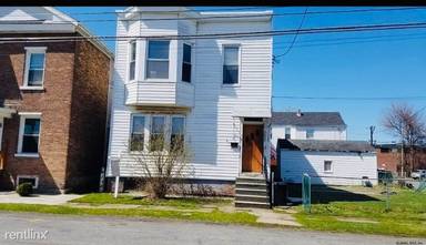 Main picture of 2635 3rd Ave