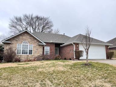 Main picture of 683 Golden Meadow Ave