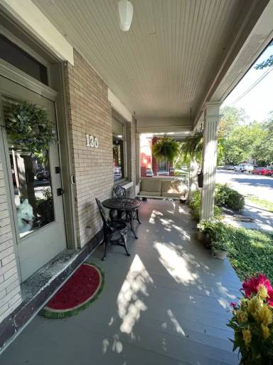 Main picture of 104 W 2nd Ave