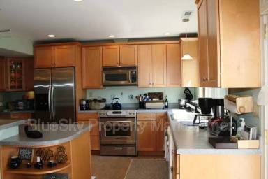Main picture of 85 Woodlake Dr