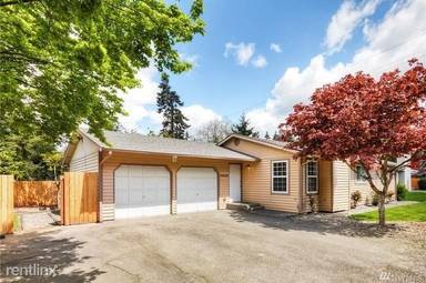 Main picture of 10620 124th Ave NE
