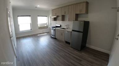 Main picture of 1417 N Bronson Ave