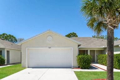 Main picture of 9027 Aegean Cir