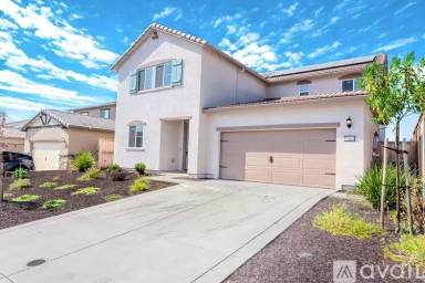 Main picture of 12663 Patagonian Way