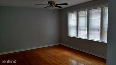 Main picture of 1949-57 E 73rd Pl