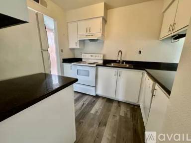 Main picture of 3335 J St