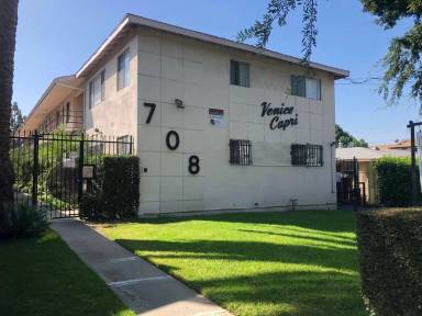 Main picture of 708 Venice Way