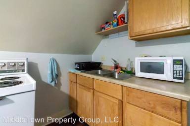 Main picture of 811-813 W University Ave