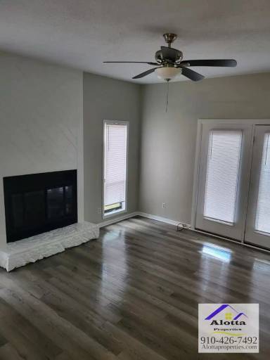 Main picture of 482 Corning Pl