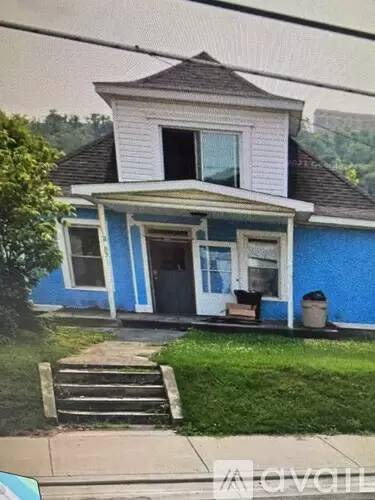 Main picture of 2303 Main St
