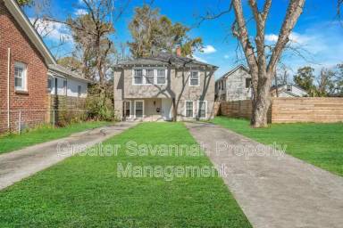 Main picture of 916 E 35th St