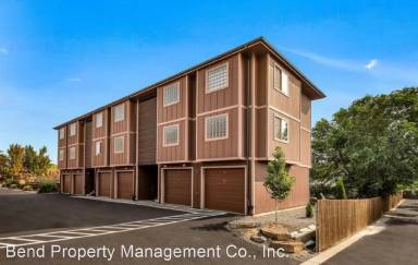 Main picture of 143 NW Revere Ave