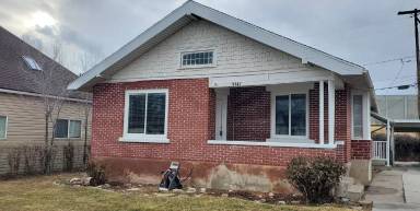 Main picture of 7742 S Oak St