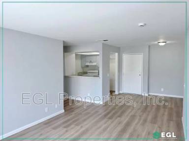 Main picture of 1045 S Ardmore Ave