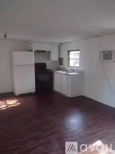 Main picture of 13119 N Florida Ave