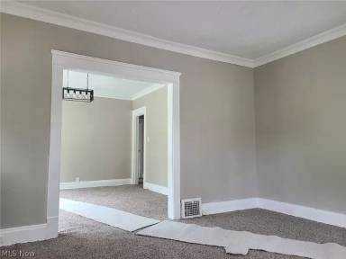 Main picture of 1830 Mannering Rd