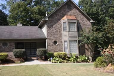 Main picture of 2544 Leeshire Rd