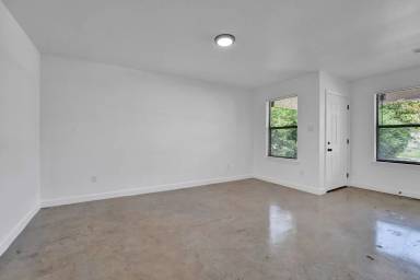 Main picture of 3193 Winslow Rd