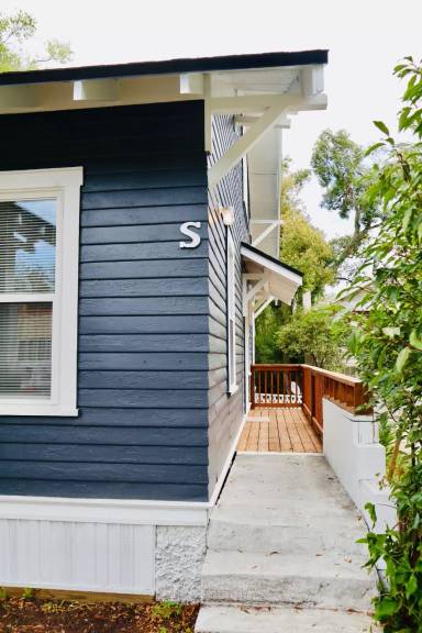 Main picture of 143 N Stone St