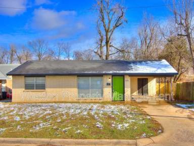 Main picture of 1608 N Magnolia St