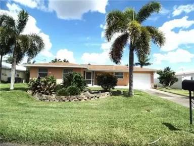 Main picture of 3323 SE 19th Ave