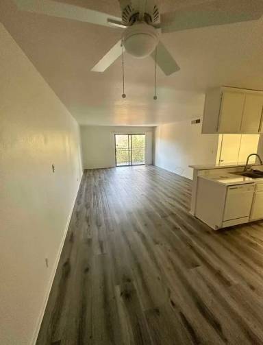 Main picture of 7040 Haskell Ave
