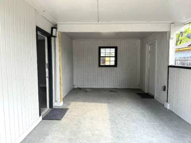 Main picture of 3606 Versailles Dr