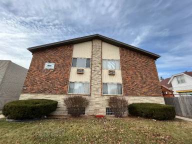 Main picture of 2111 S 60th St