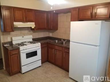 Main picture of 140 High Forest Dr