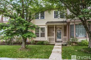 Main picture of 2021 Hickory Hill Ln