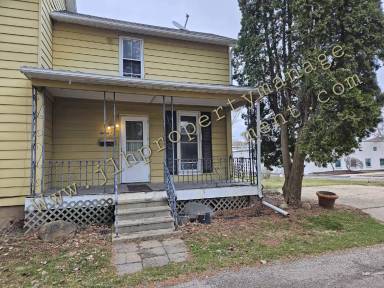 Main picture of 15 E Monterey St